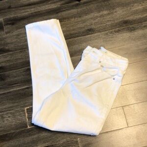 Twik Women's White Jeans w 12.5” inseam 25”